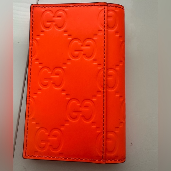 GUCCI GG RUBBER EFFECT EMBOSSED CARD CASE - Picture 9 of 10